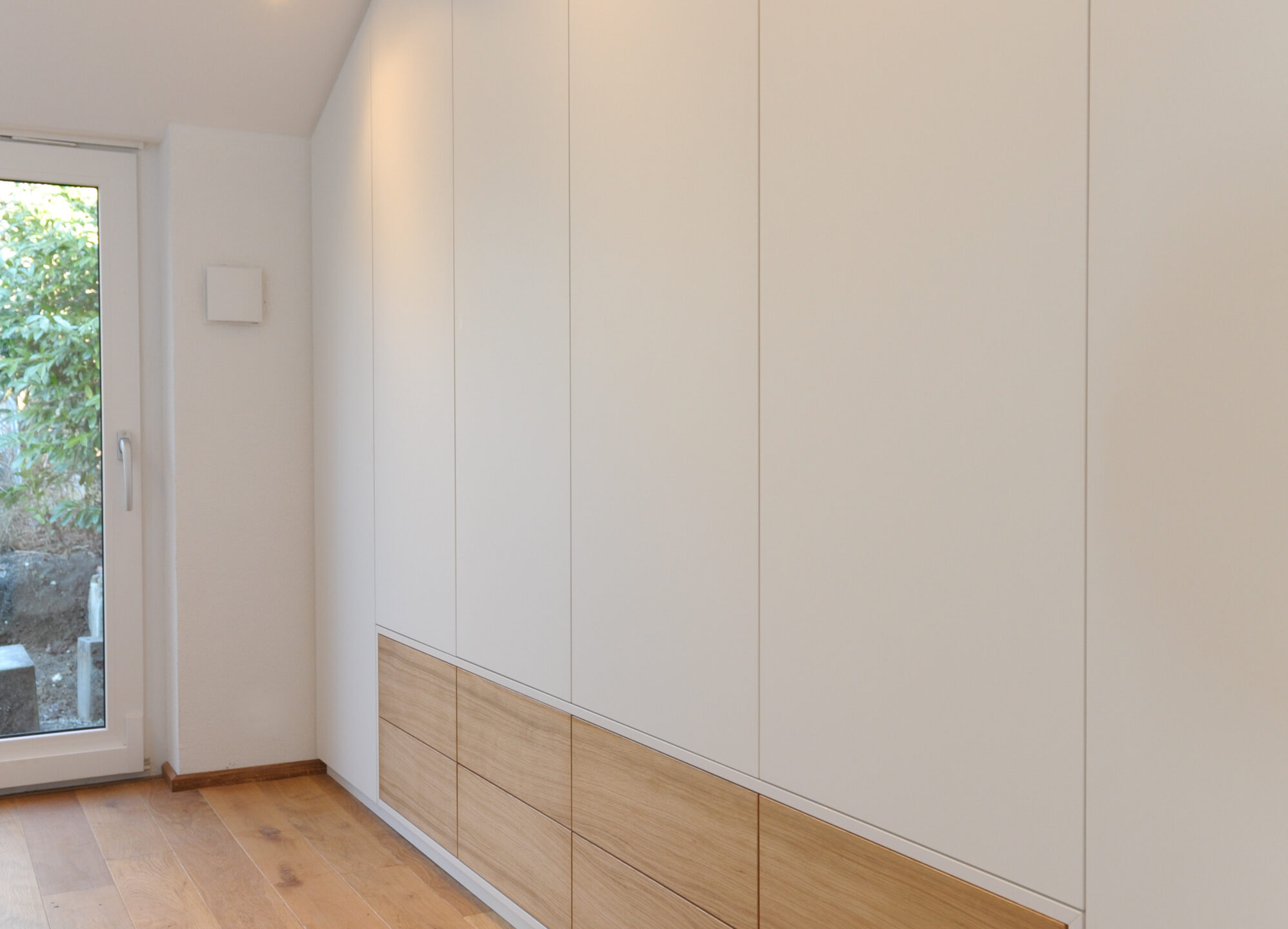 Dachschrägenschrank Schubläden Eiche Schreinerei TEKO - Schreiner München