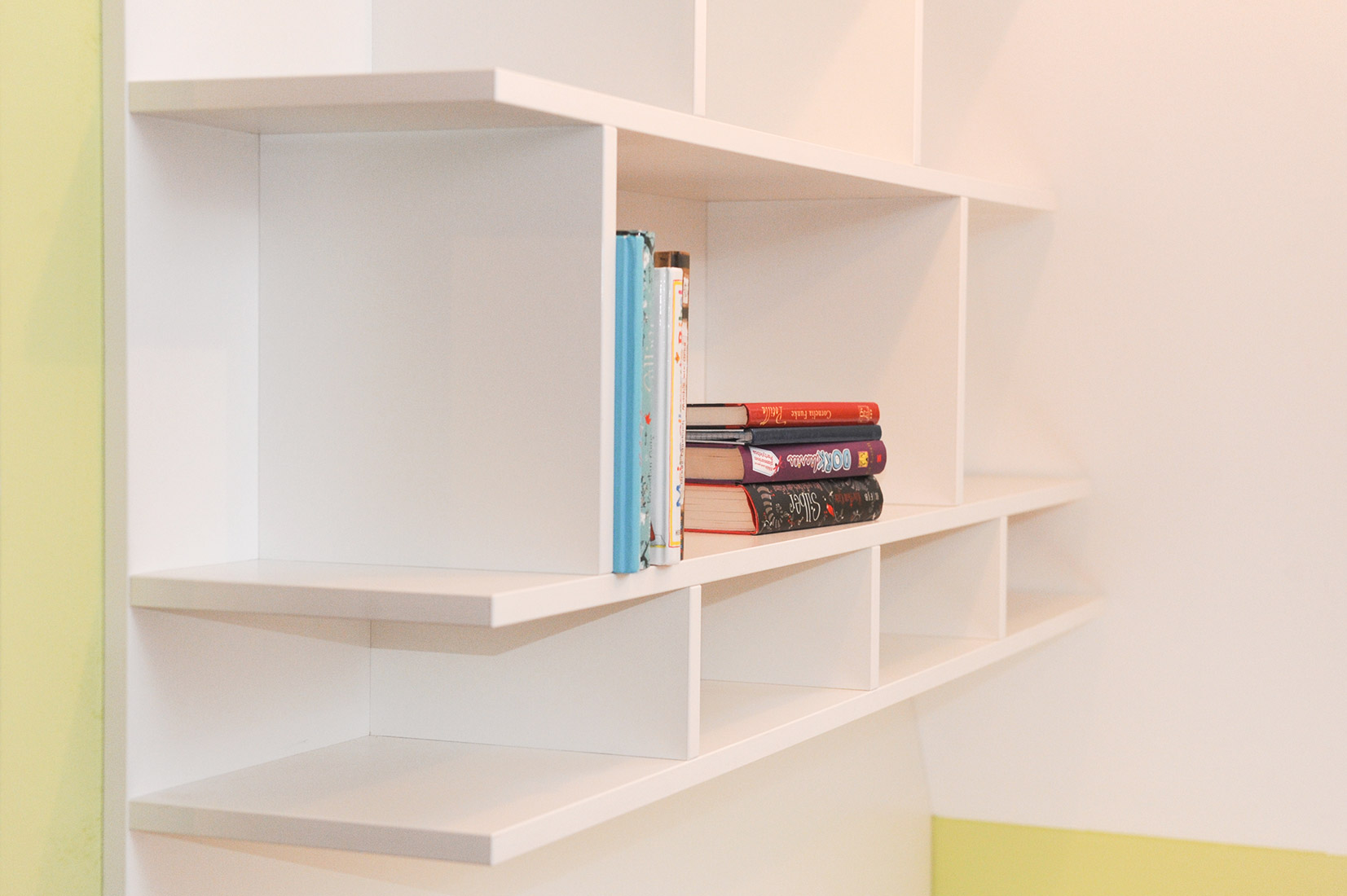 Schreinerei TEKO – Schreiner München und Dachau – Chaosregal Kinderzimmer