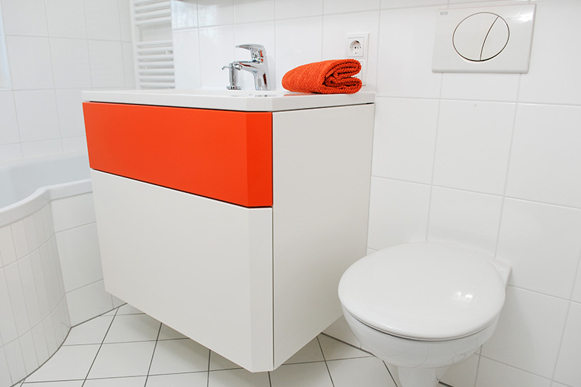 Schreinerei TEKO – Schreiner München, Dachau – Spiegelschrank in Dachschräge