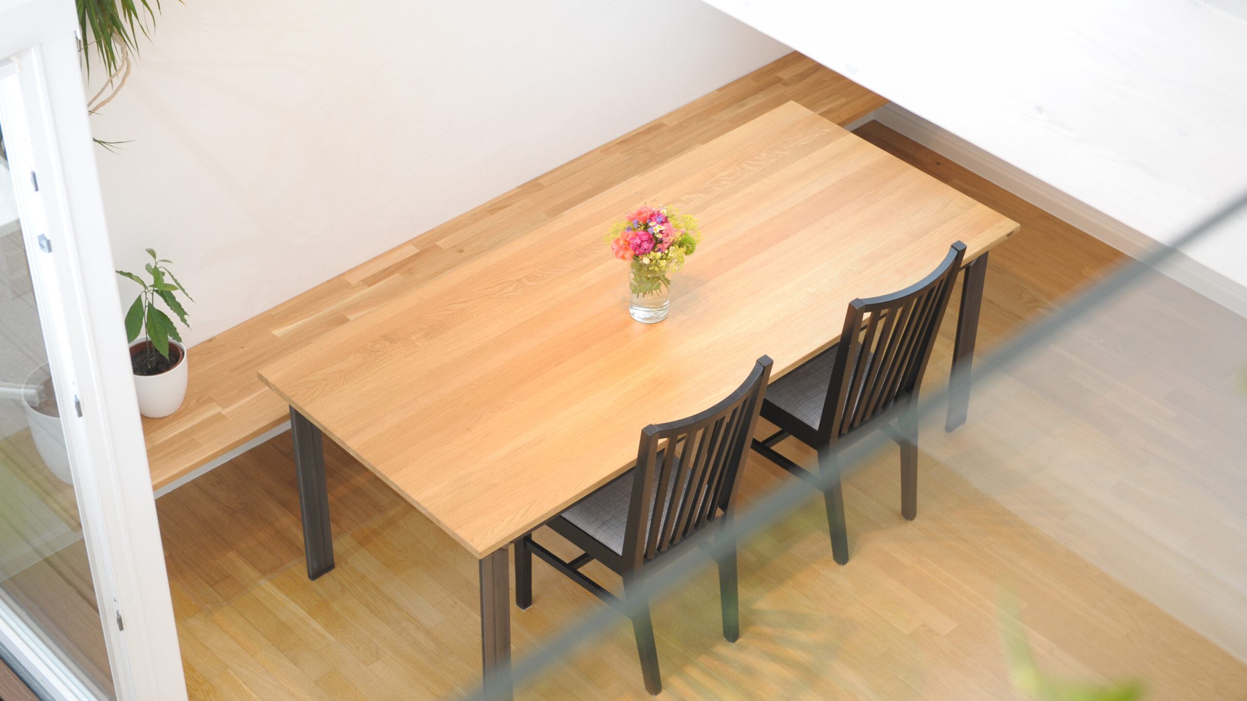 Küche und Raumspartreppe Esstisch Rohstahl Schreinerei TEKO - Schreiner München